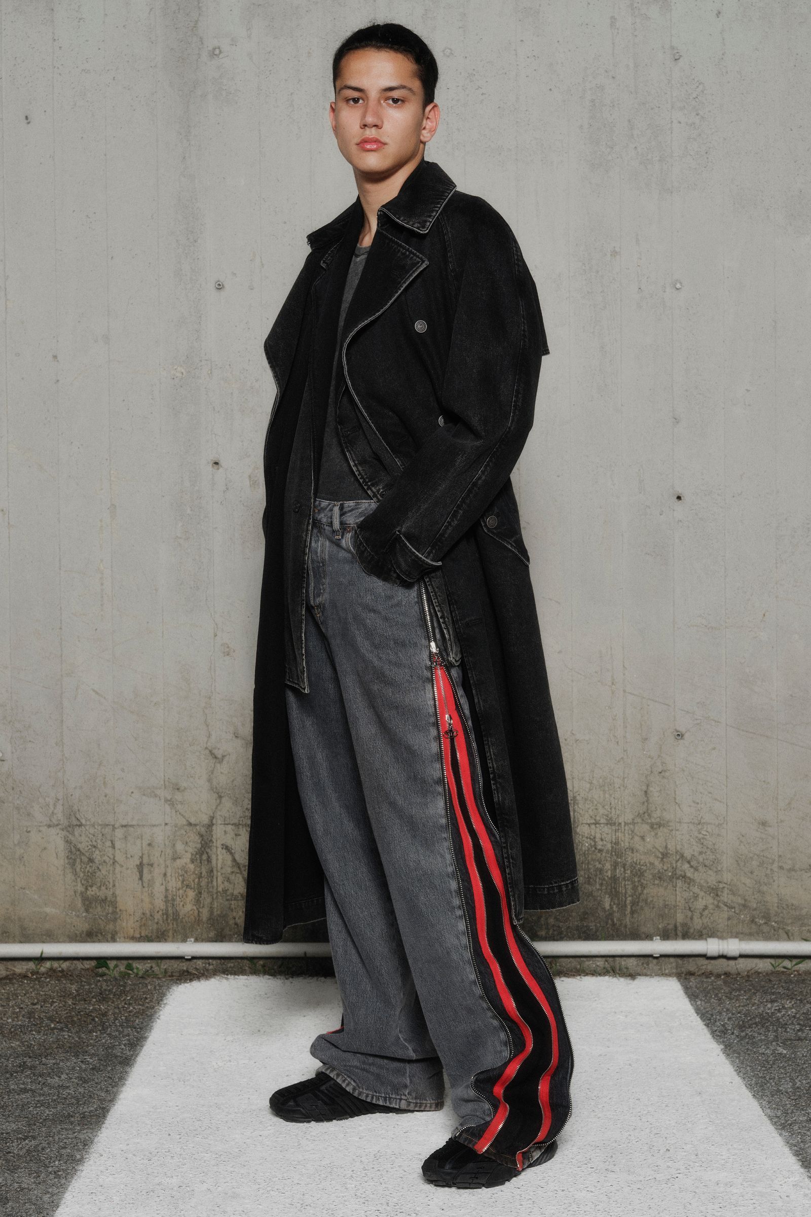 グレン・マーティンスによるディーゼルの2022年春夏コレクションが先行