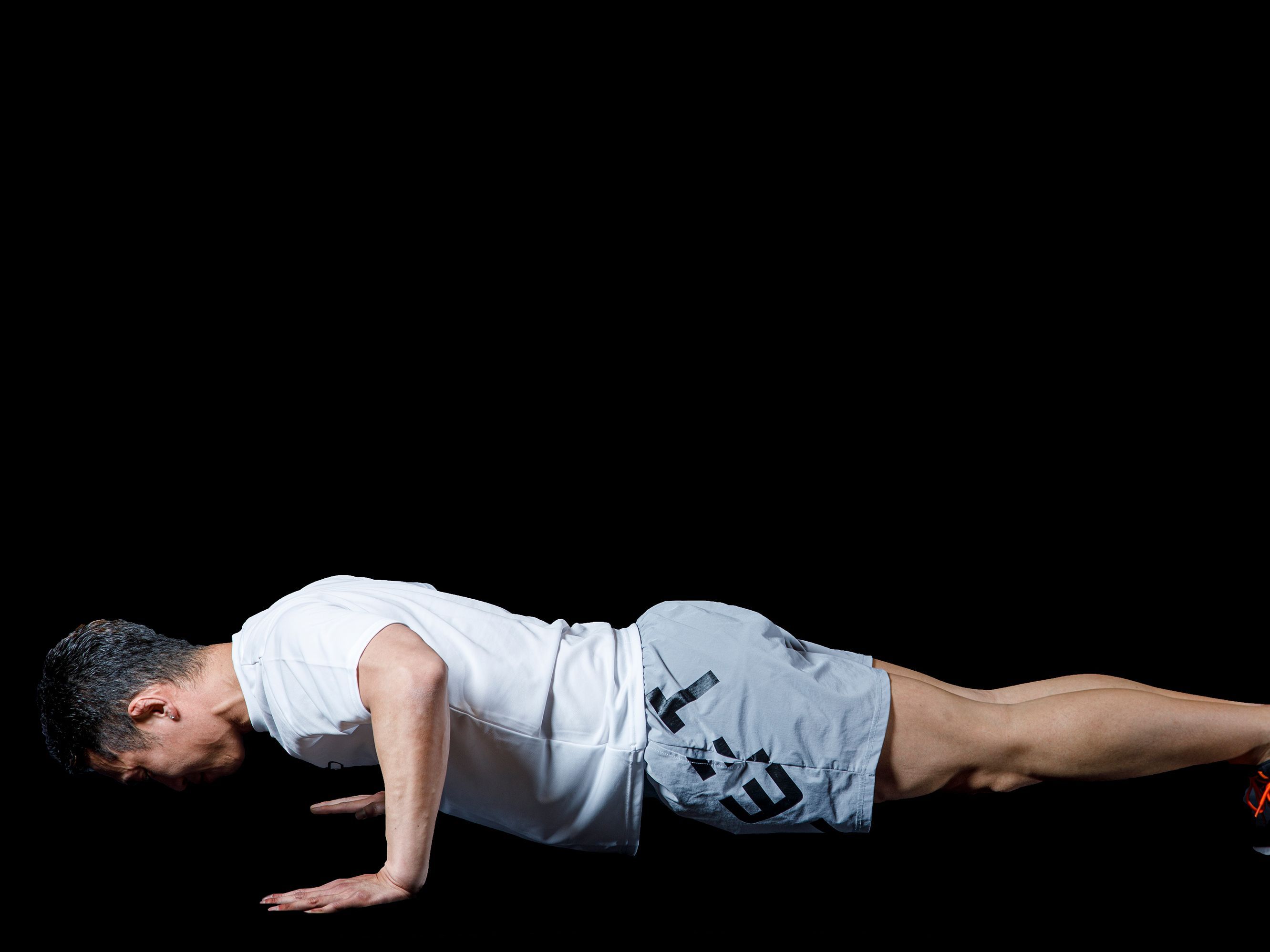 body-weight-exercise-pushup-22