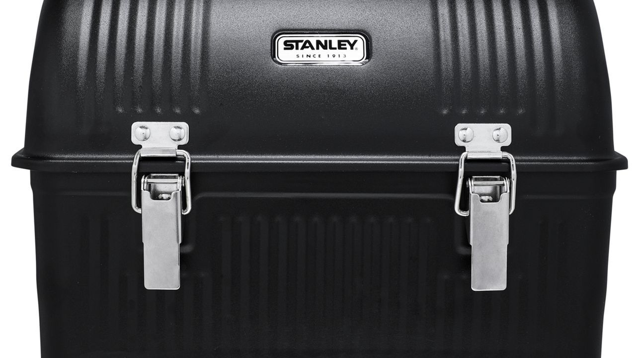 stanley-black-lunch-box-2.jpg