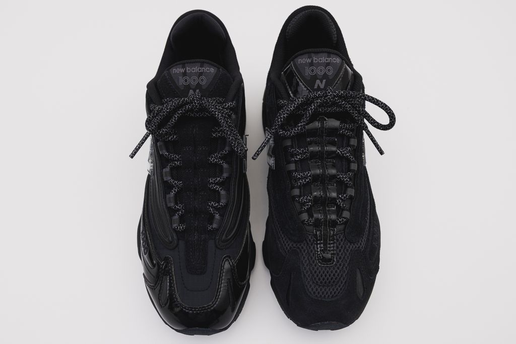 ギャラリー：ビームス別注のニューバランス「1000」はオールブラックが
