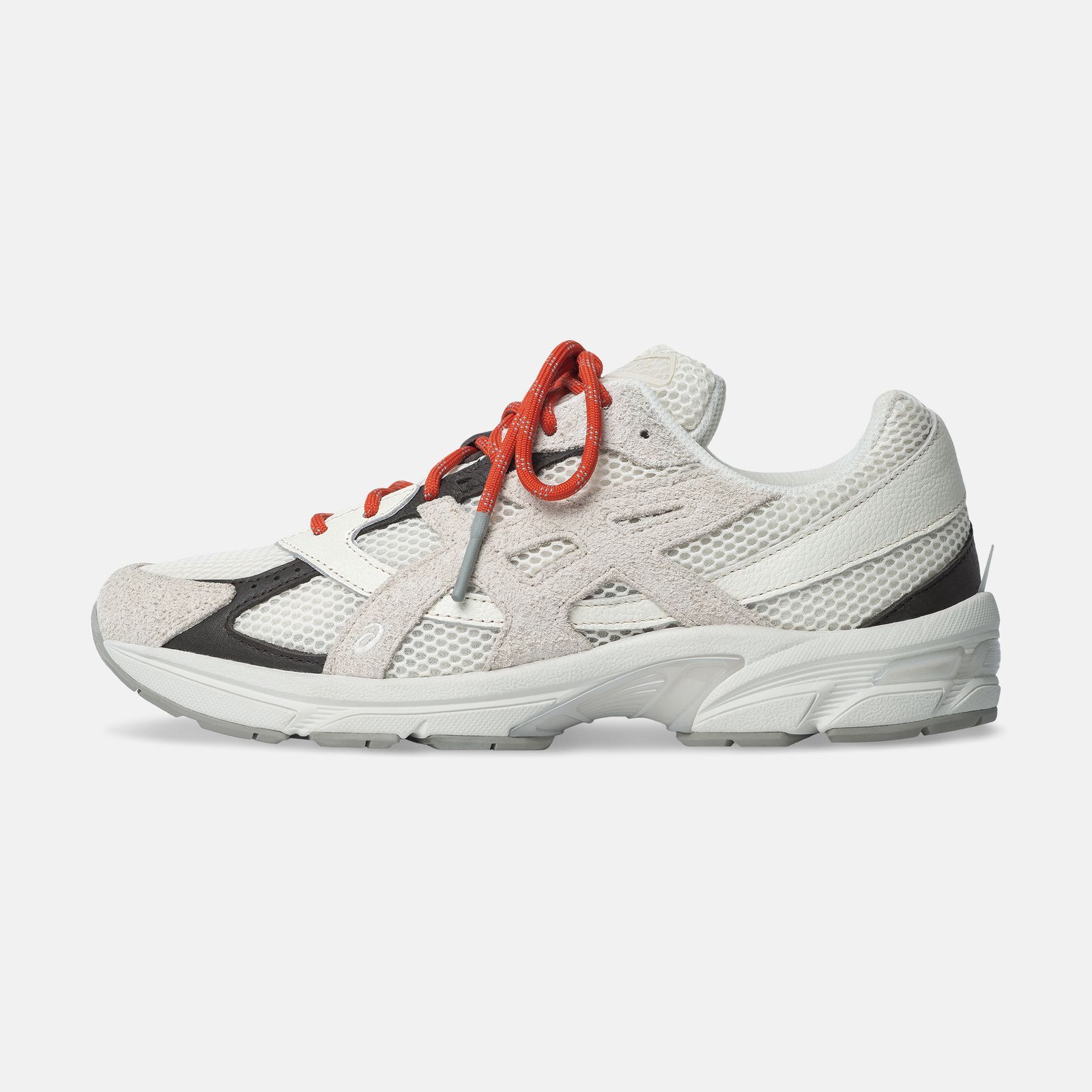 アシックスとHAL STUDIO®の3部作がいよいよ完結。GEL-1130 MK Ⅲ