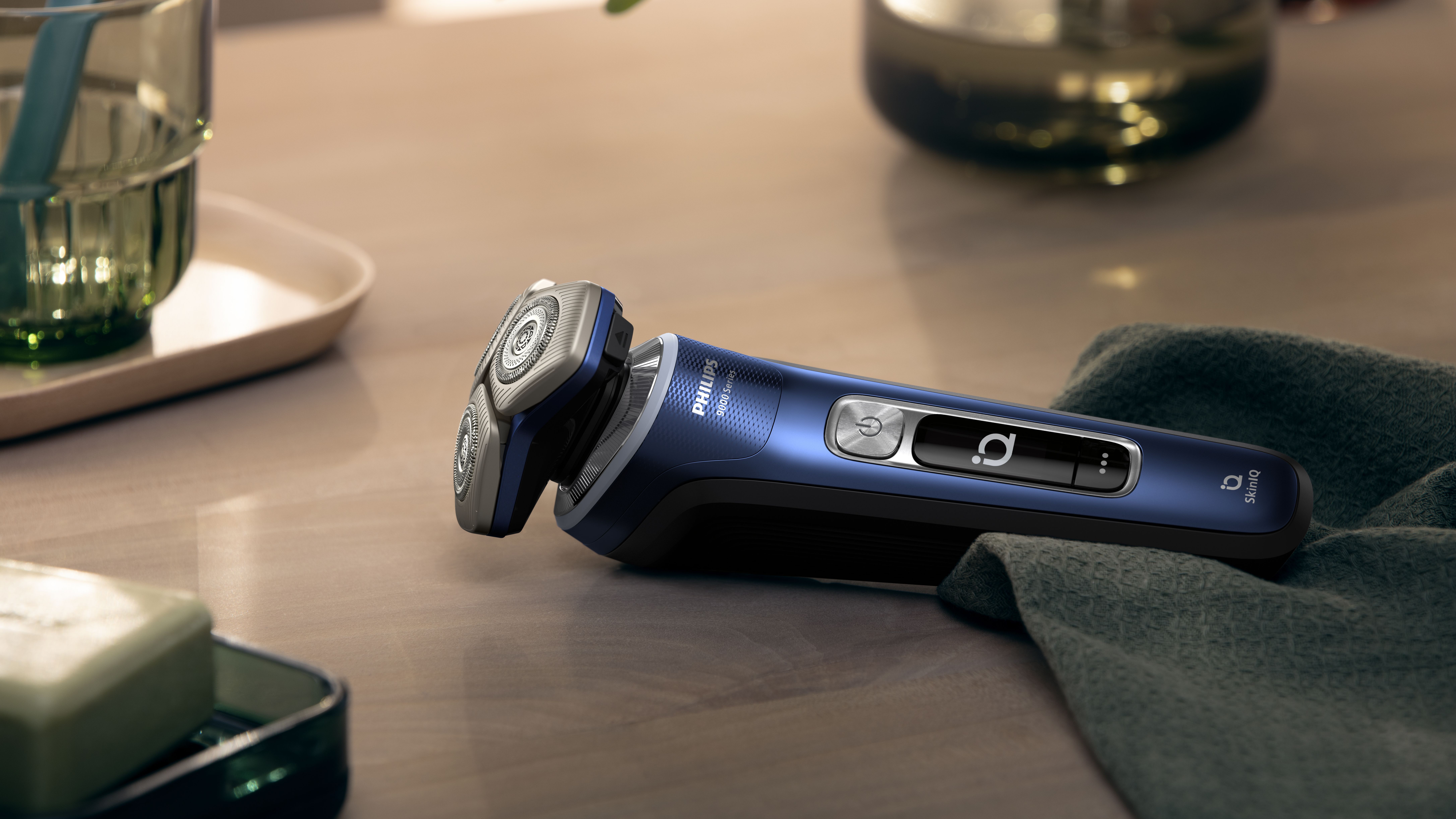 電動シェーバーも“個性”の時代へ──新しいフィリップスS9000シリーズ