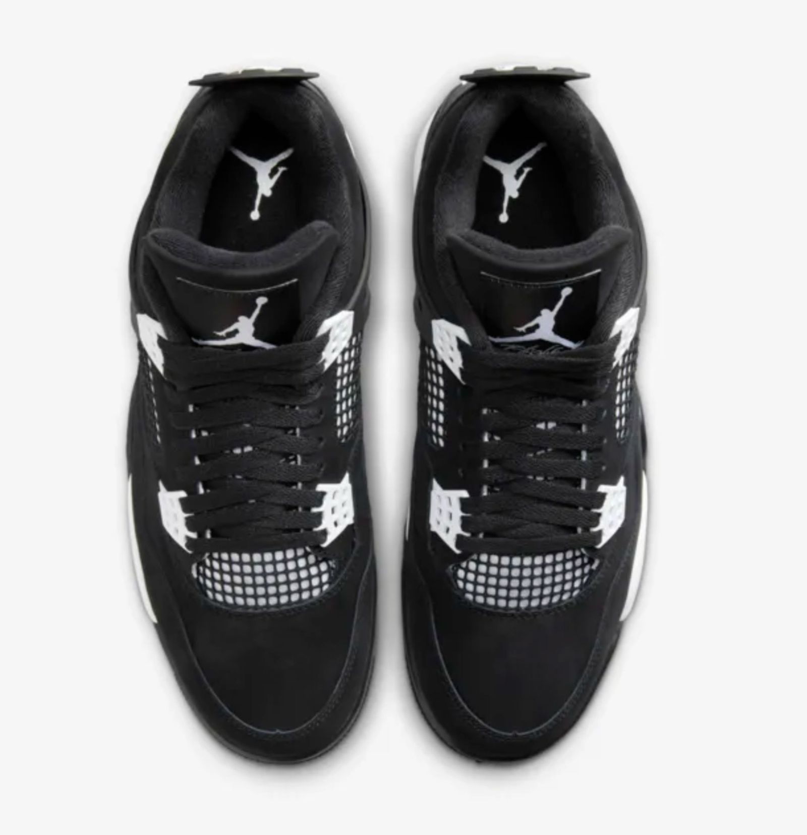 エア ジョーダン 4 “White Thunder”」はホワイトのアクセントがキー