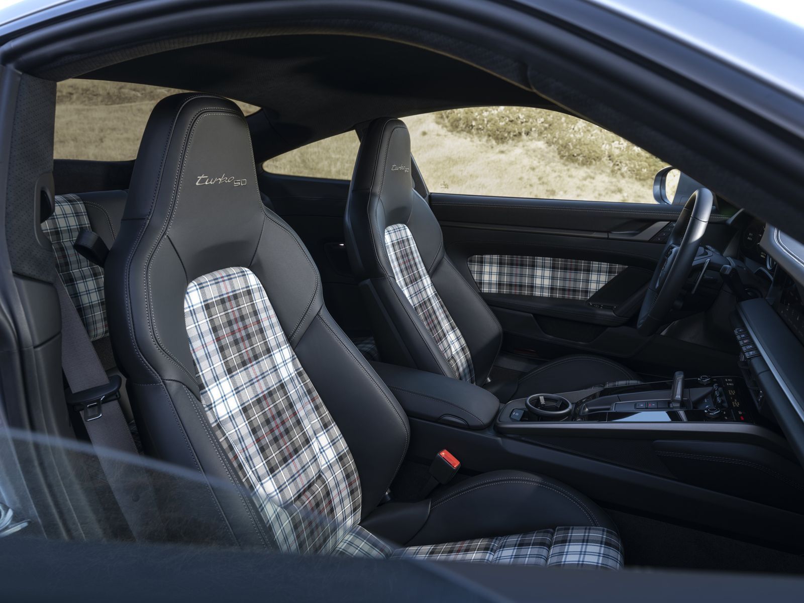 ポルシェ911ターボ50周年記念モデルが出た！──GQ新着カー | GQ JAPAN