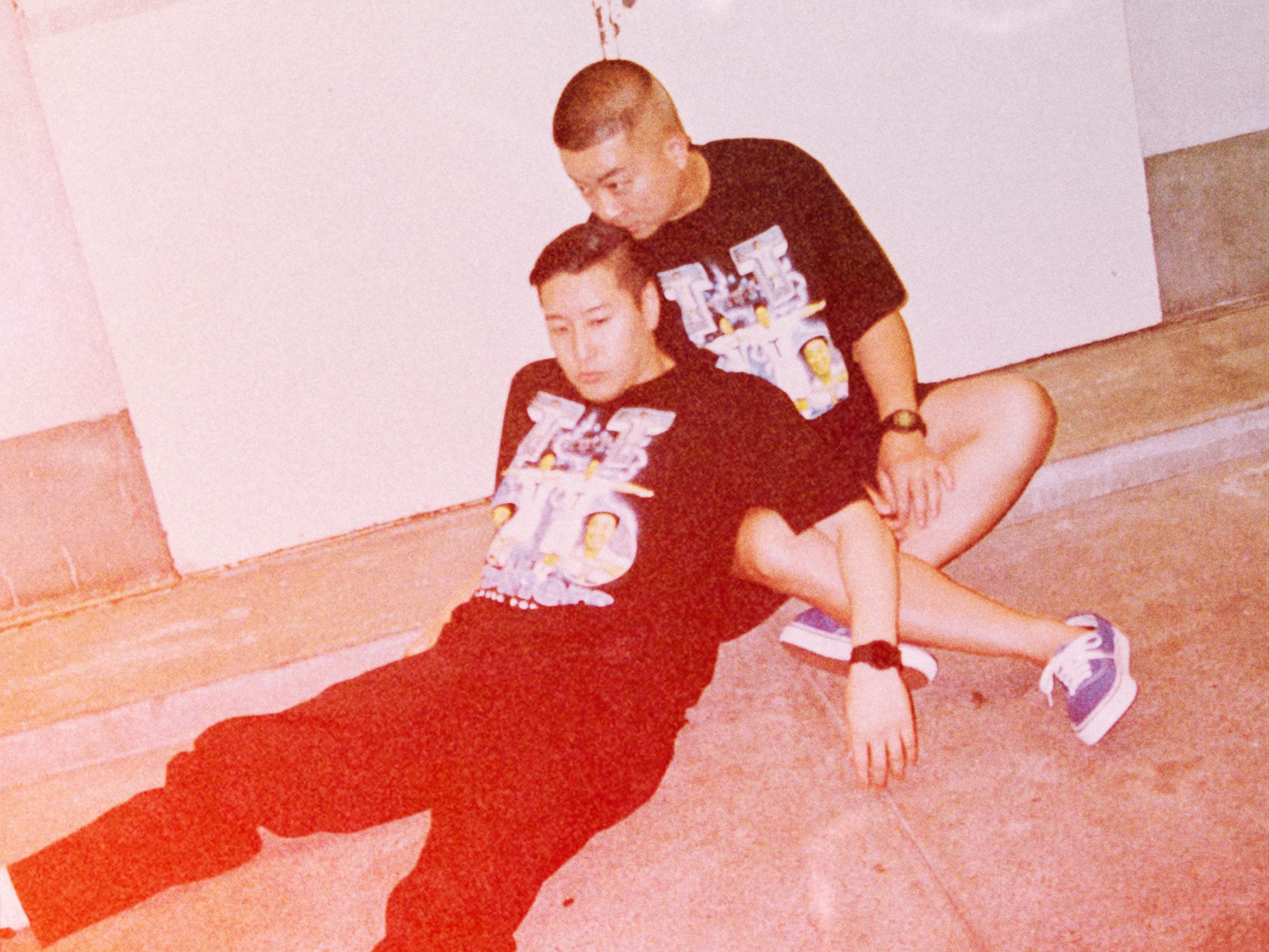 ギャラリー：チョコレートプラネットのTT兄弟がラップTシャツに！ | GQ