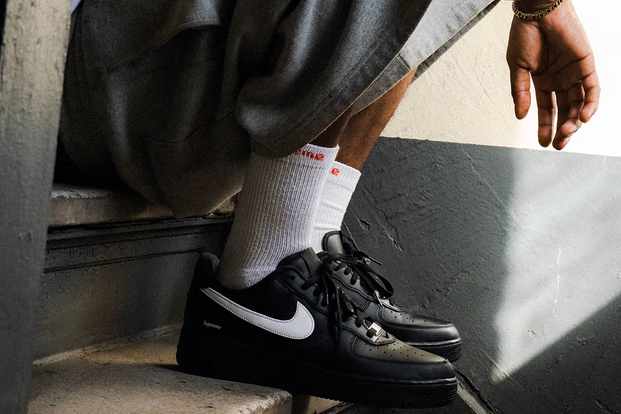 シュプリームとナイキの「エアフォース 1 ロー」カスタマイズモデルに