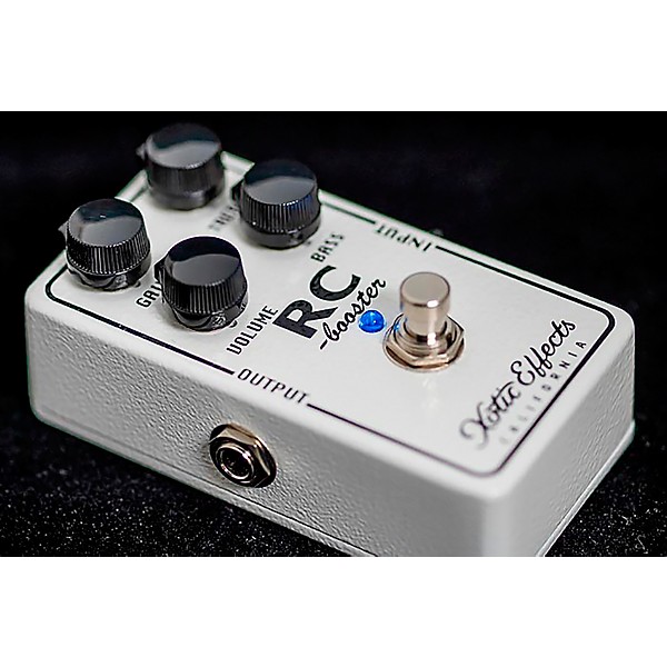 Xotic RC Booster Classic Effects Pedal White | Guitar Center