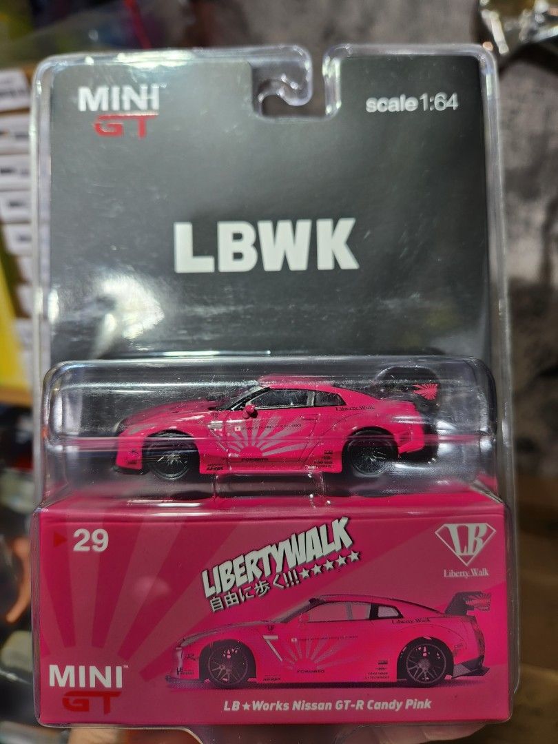 Minigt Mini gt 1:64 No.29 LBWK NISSAN GT-R R35 CANDY PINK 日本限定
