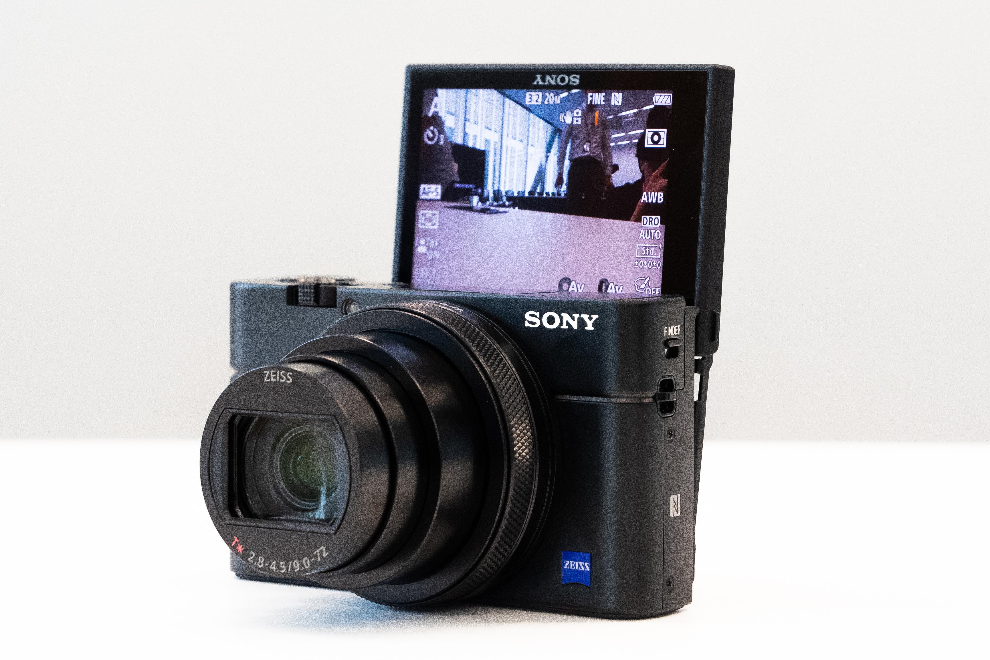 ソニーの新型コンパクトカメラ｢RX100 VII｣レビュー：14万円は高くない