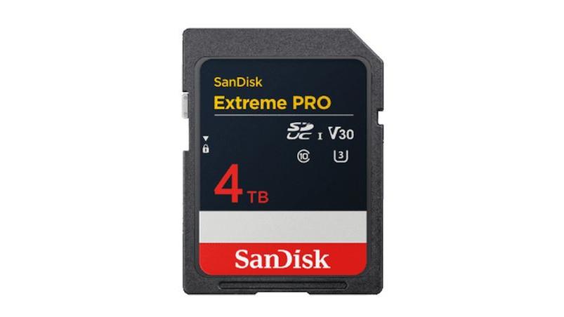 世界初。4TBのSDカードが爆誕 | ギズモード・ジャパン