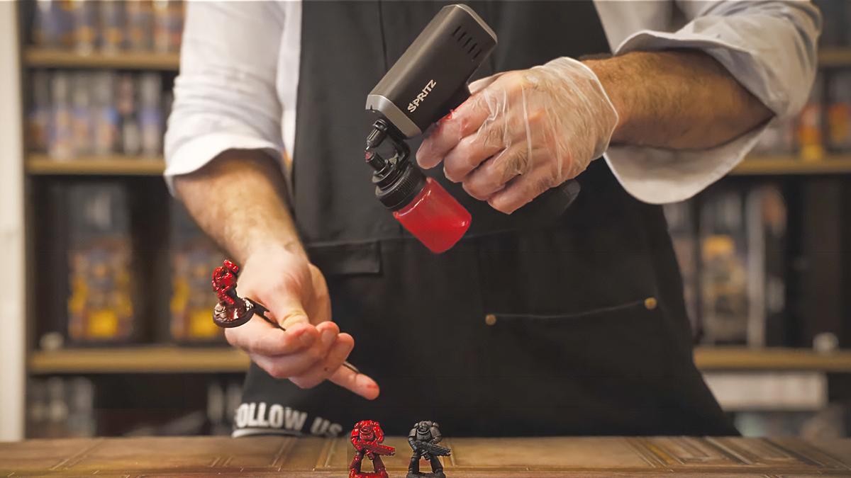 コードレス×洗浄不要で5秒色変え。塗装が超快適になる電動スプレーガン