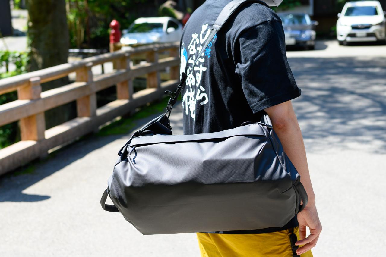 小旅行はこれひとつで。ピークデザインのトラベルバッグが有能すぎた