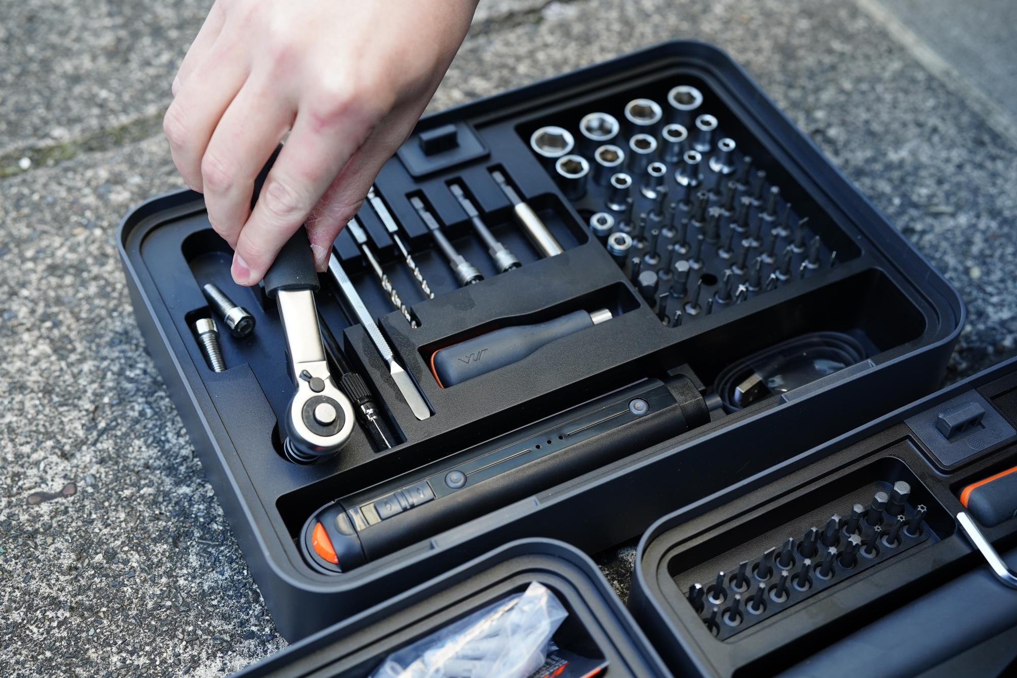 重ねて収納が便利！ 家庭に必要な工具が一式揃う見た目も