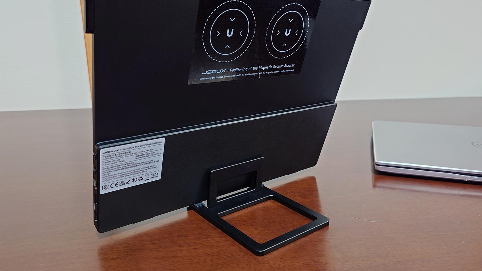 出先でもマルチモニター環境を構築。「FlipGo」は満足感がすごかった