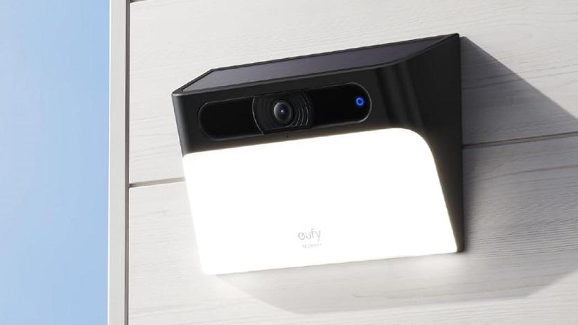 配線不要・設置簡単なAnkerの新作「ソーラー式防犯カメラ」。これが