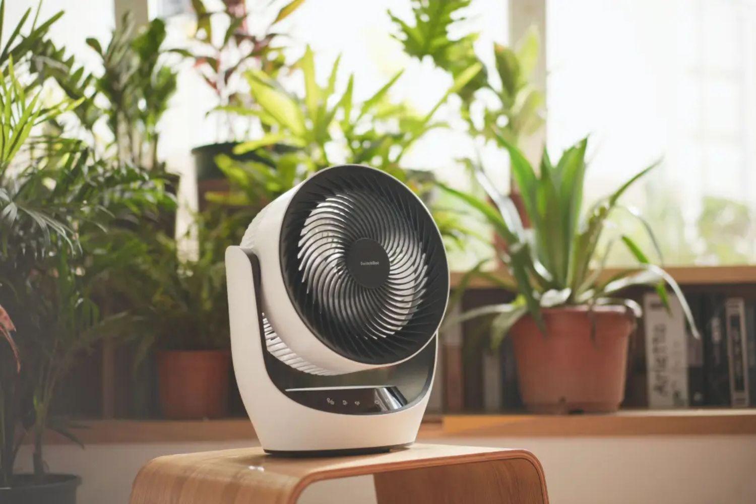 ハブ2連携で全自動で空気を循環！SwitchBotのサーキュレーターが31