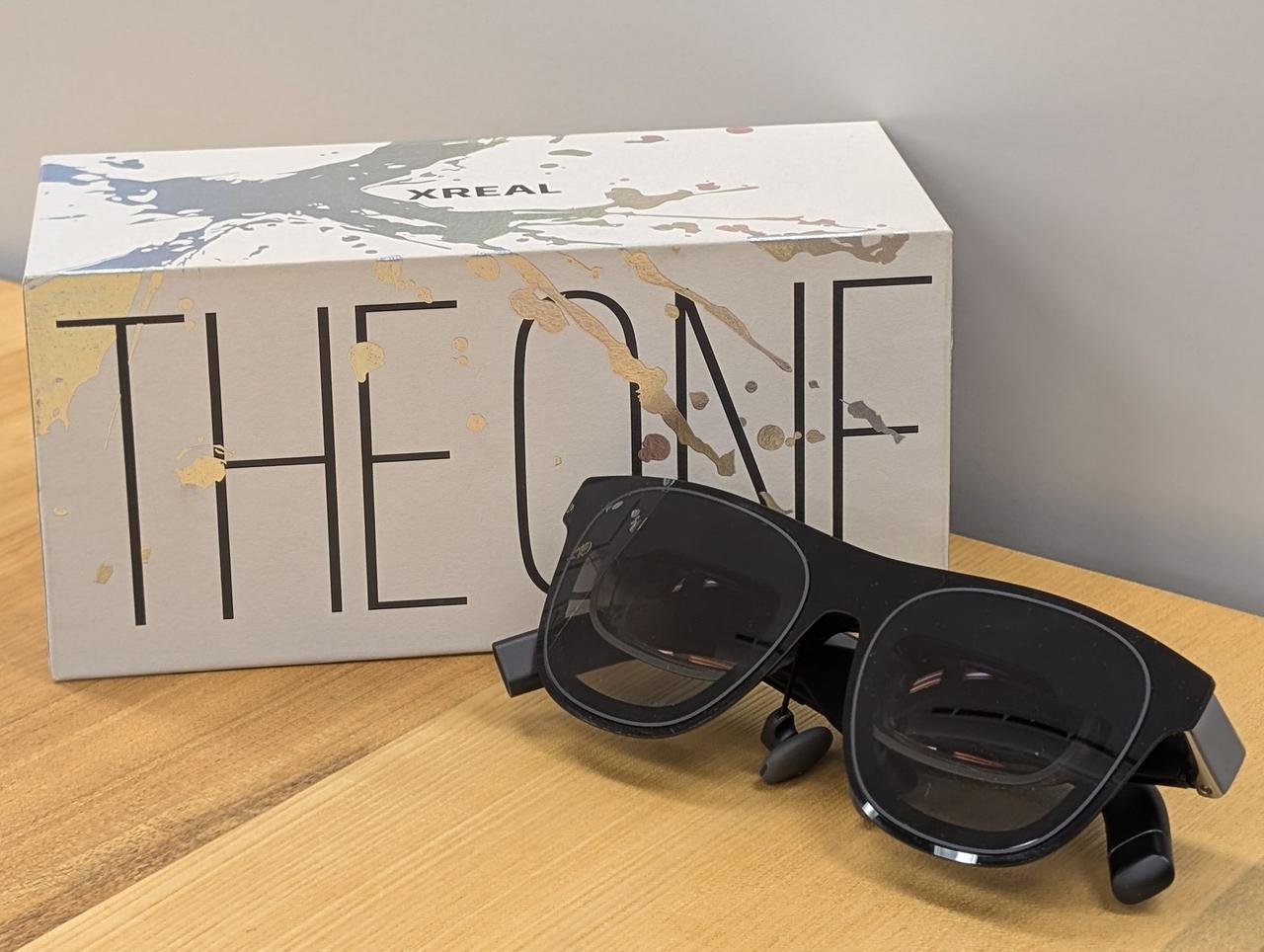 新型ARグラス｢XREAL One｣17日発売。ケーブル1本で大画面で作業可能