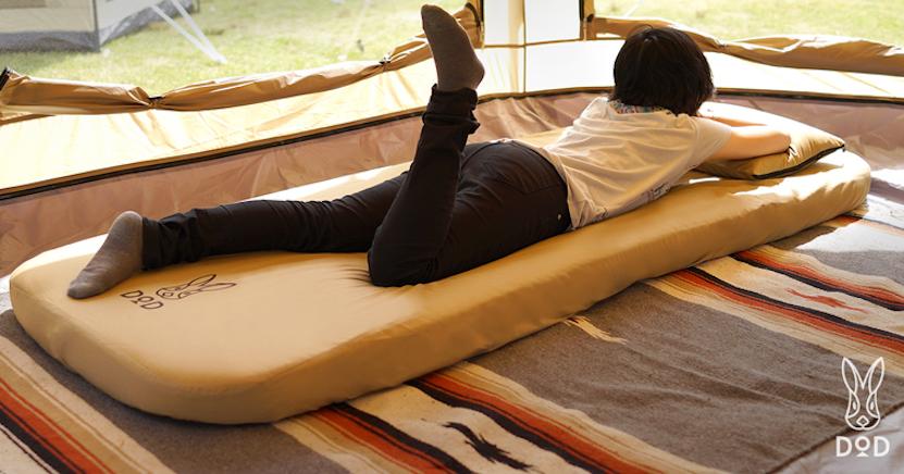 DODの「ソトネノキワミ」があれば、車内でもキャンプでも家みたいに寝