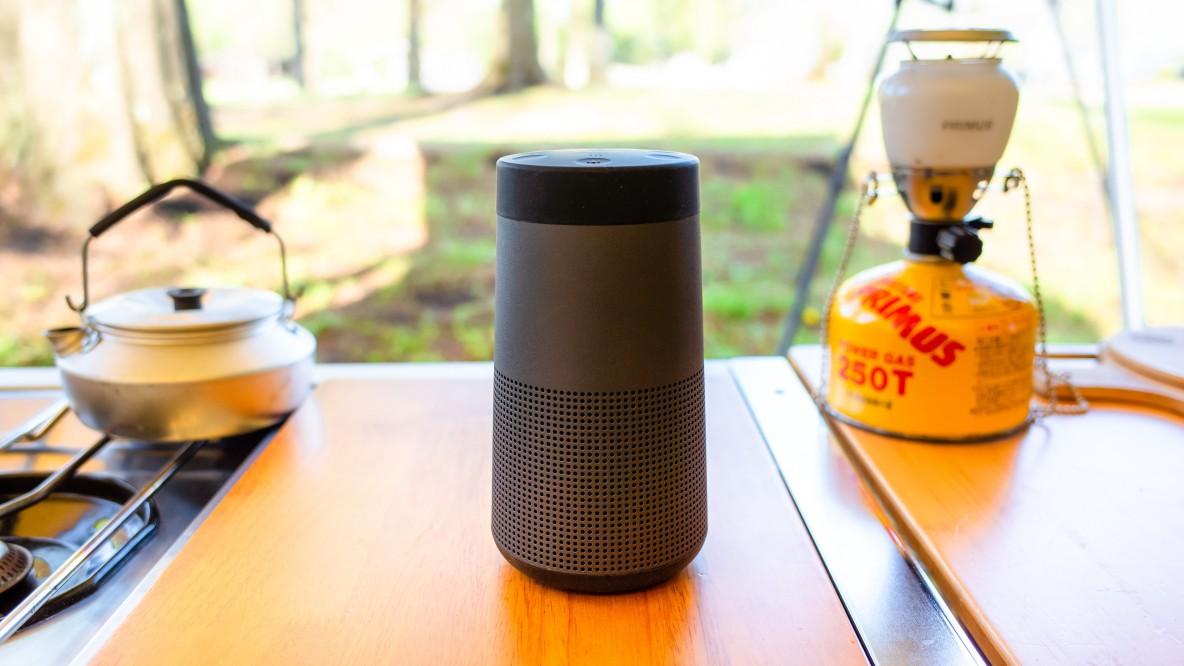 BOSEの「SoundLink Revolve II Bluetooth® speaker」は雨に濡れても