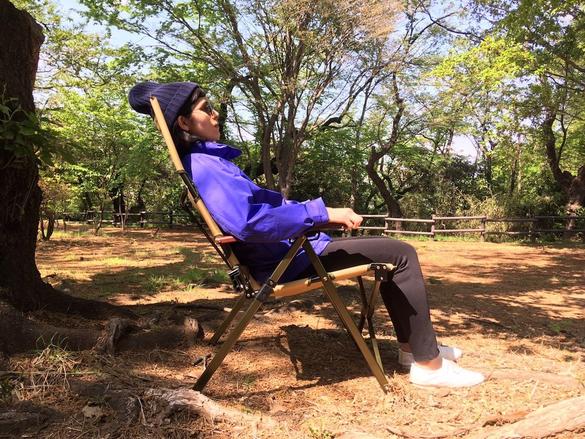 コールマンの「ファイアーサイドレイチェア」は、3段階の