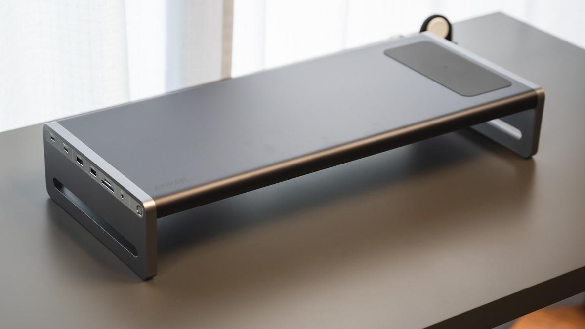 欲しい機能全部入り。Ankerの「12 in 1モニタースタンド」で最高の作業