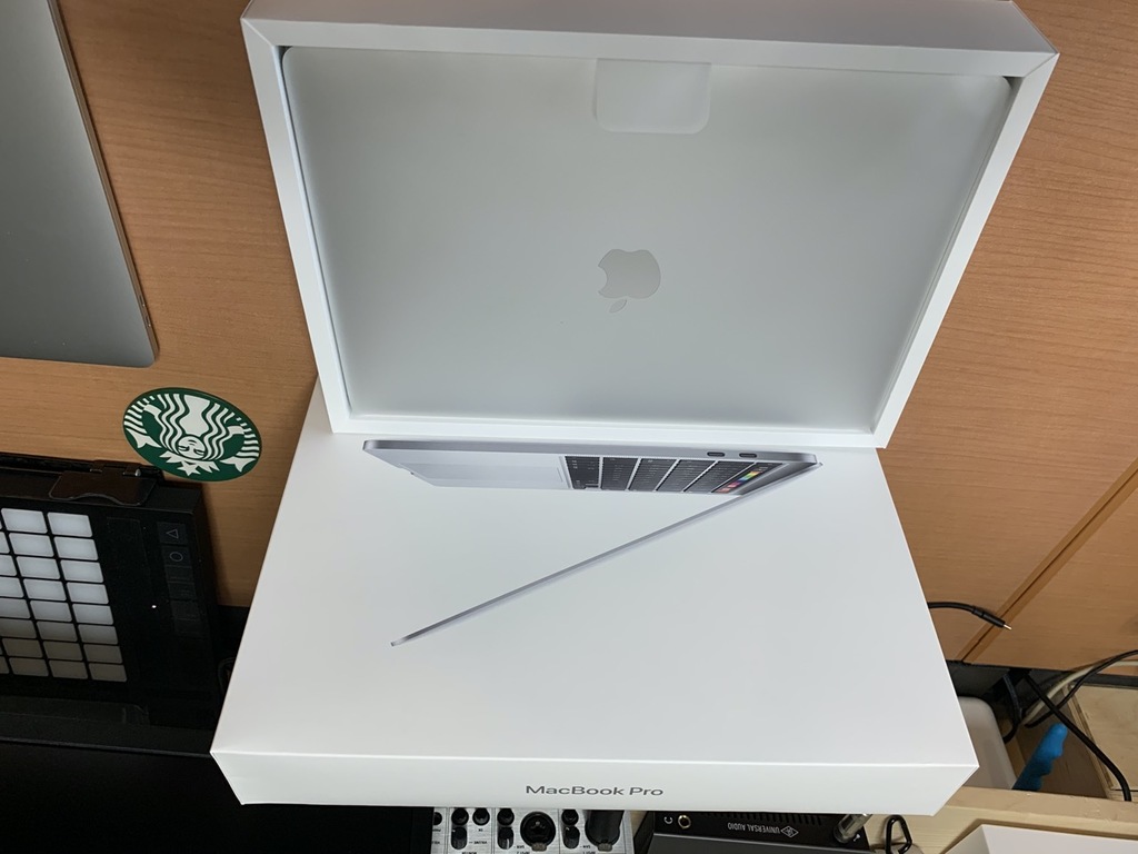 Intel第10世代MacBook Pro 13インチ(2020)がお家に来たのでレビューし
