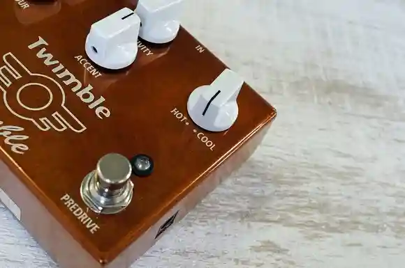 絶妙に絡み合う音色の芸術！オーバードライブエフェクターSIMBLE