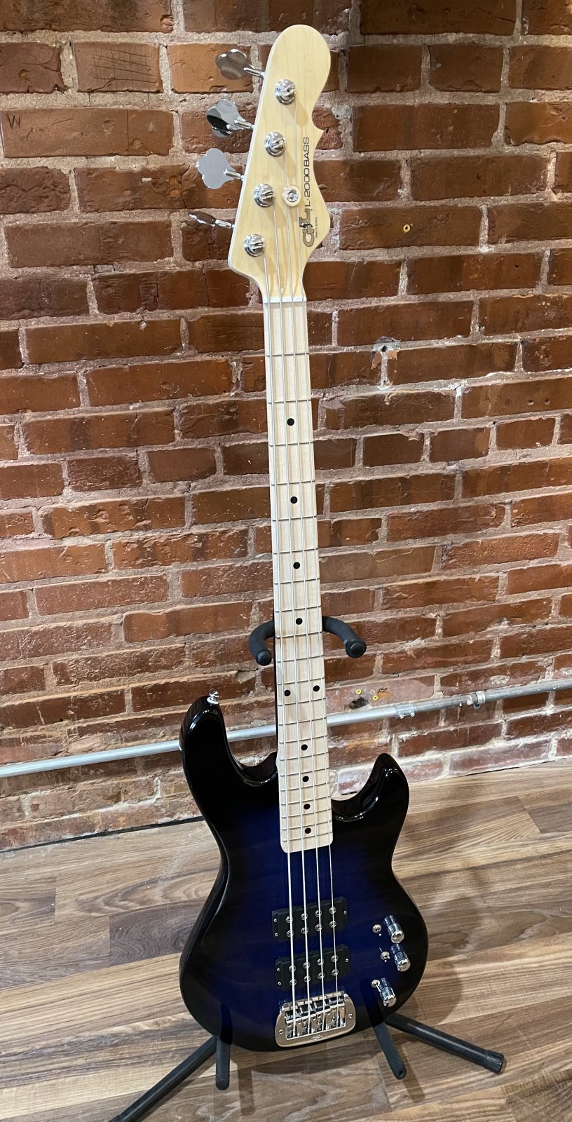 G&L Tribute Series L-2000 Bass Guitar - Blueburst