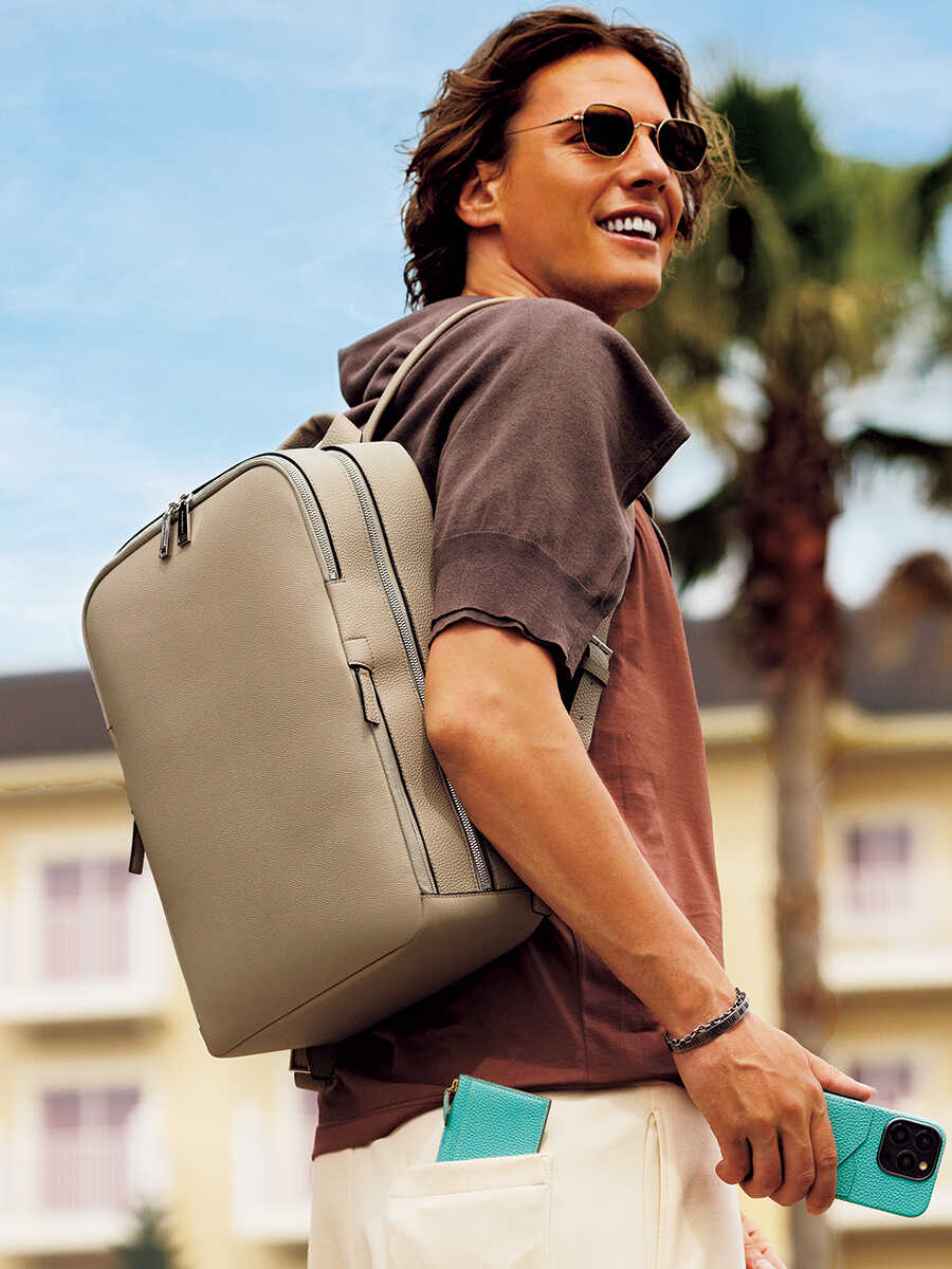 SAFARI MAGAZINE 〈ボナベンチュラ〉のカラフルな個性派バッグで大人の