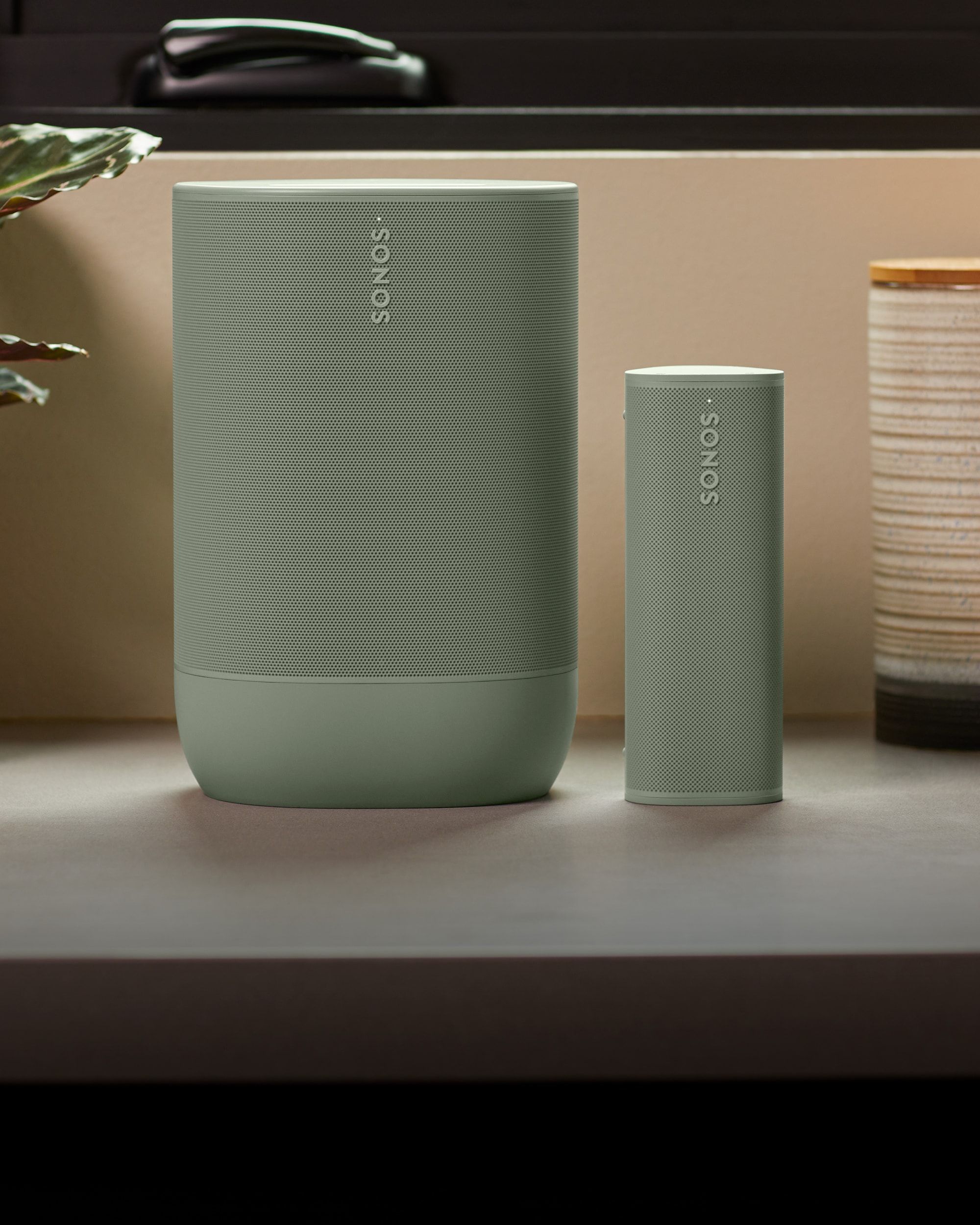 ポータブルBluetoothスピーカー | Sonos
