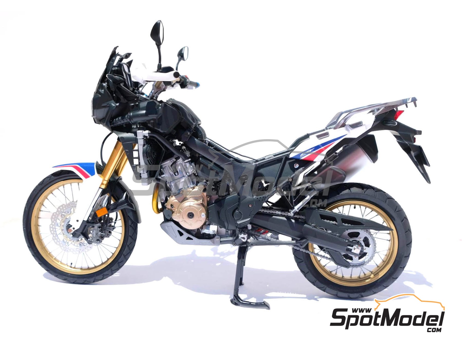 Tamiya 16042: Motorbike scale model kit 1/6 scale - Honda CRF