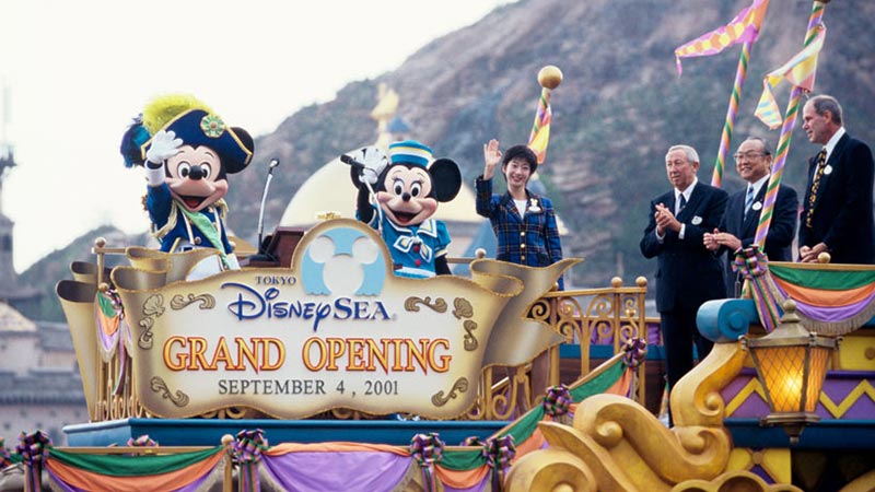 公式】東京ディズニーシーは本日で開園14周年を迎えました。｜東京