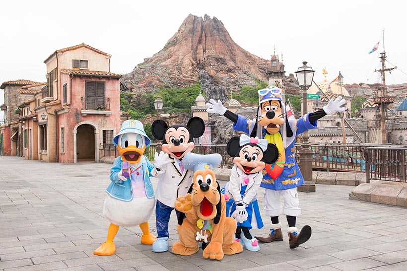 公式】今日は、プルートのスクリーンデビュー記念日♪｜東京ディズニー