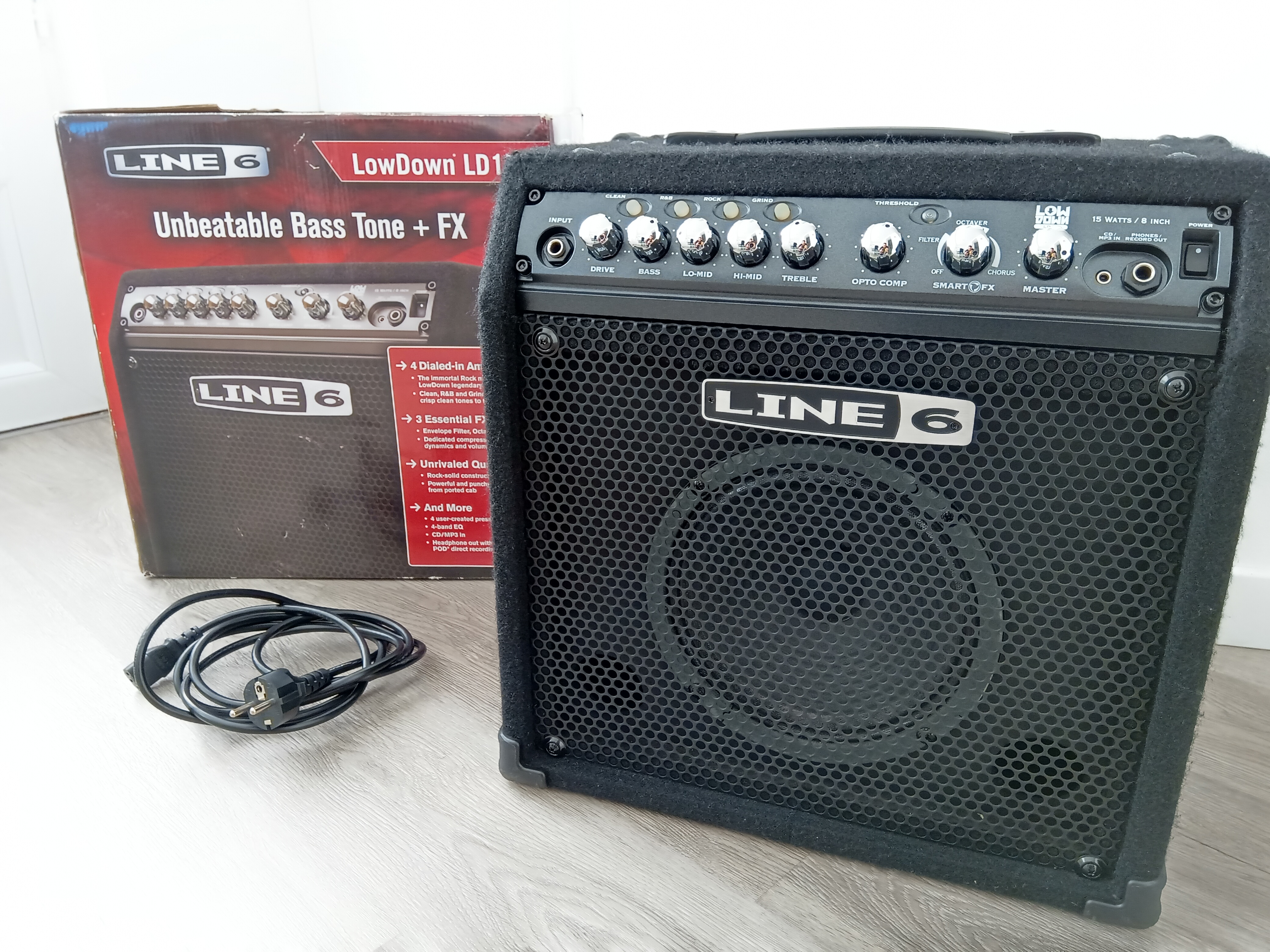 LowDown LD15 - Line 6 LowDown LD15 - Audiofanzine