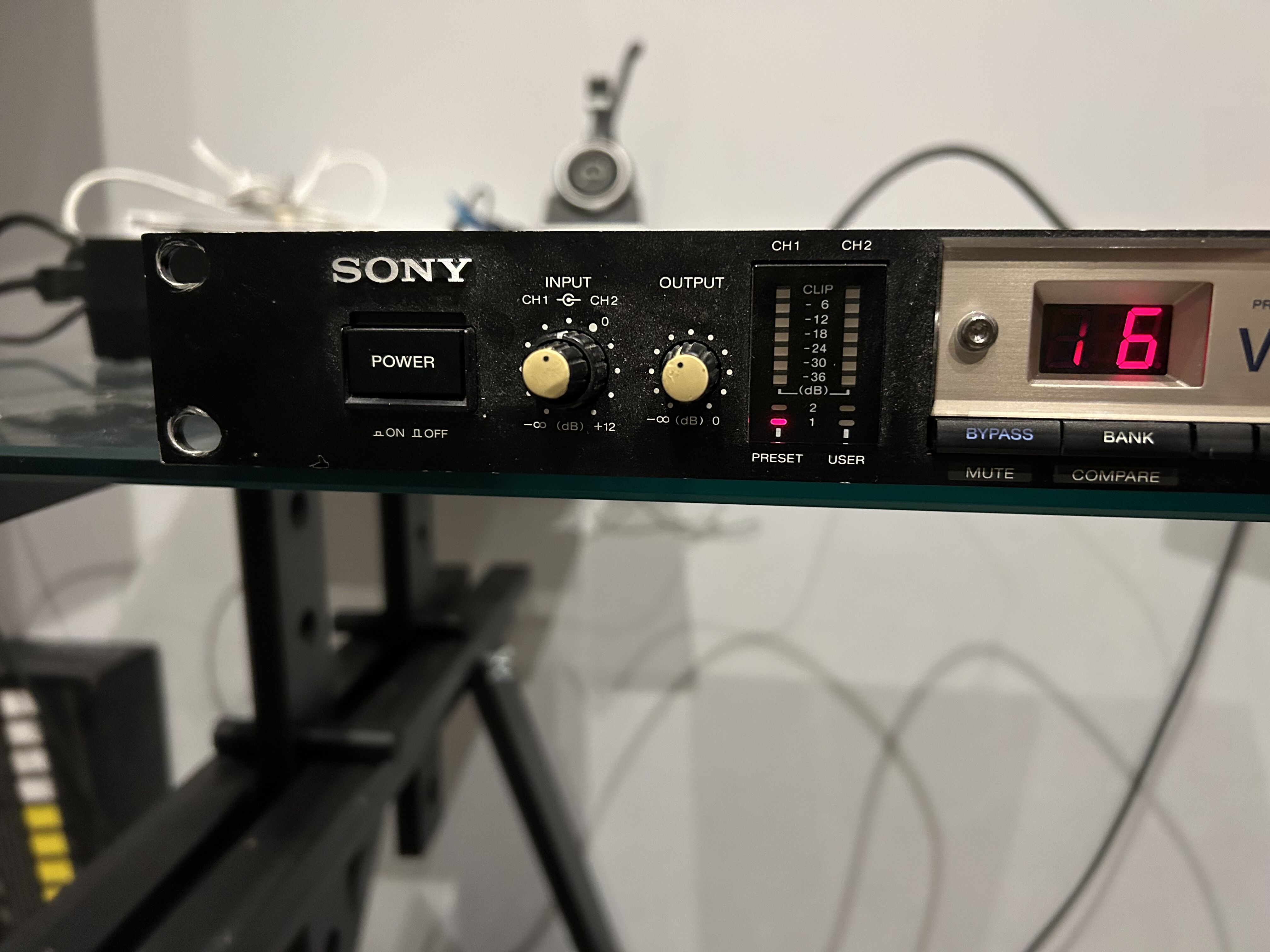 DPS V77 - Sony DPS V77 - Audiofanzine