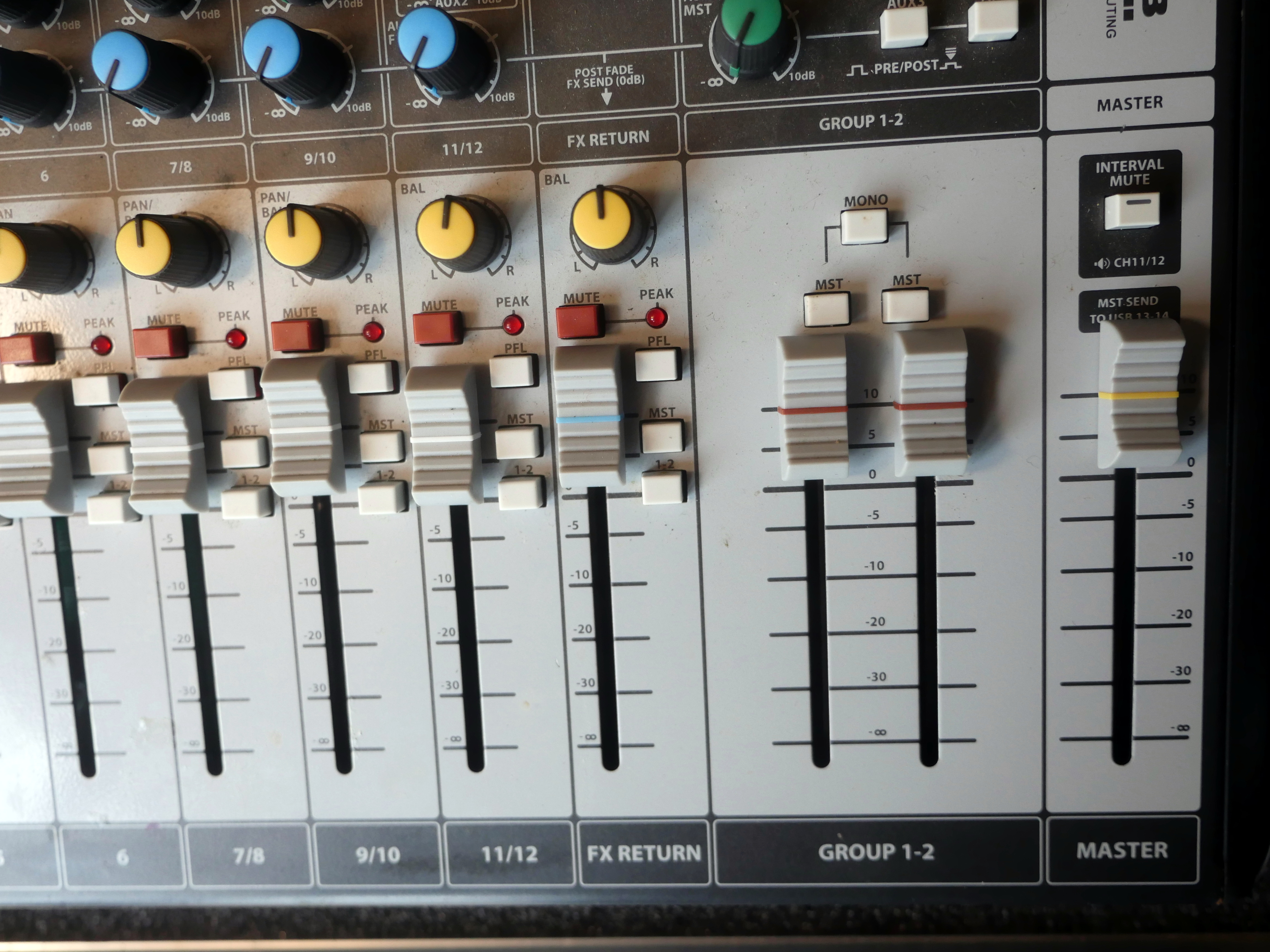 Signature 12 MTK - Soundcraft Signature 12 MTK - Audiofanzine