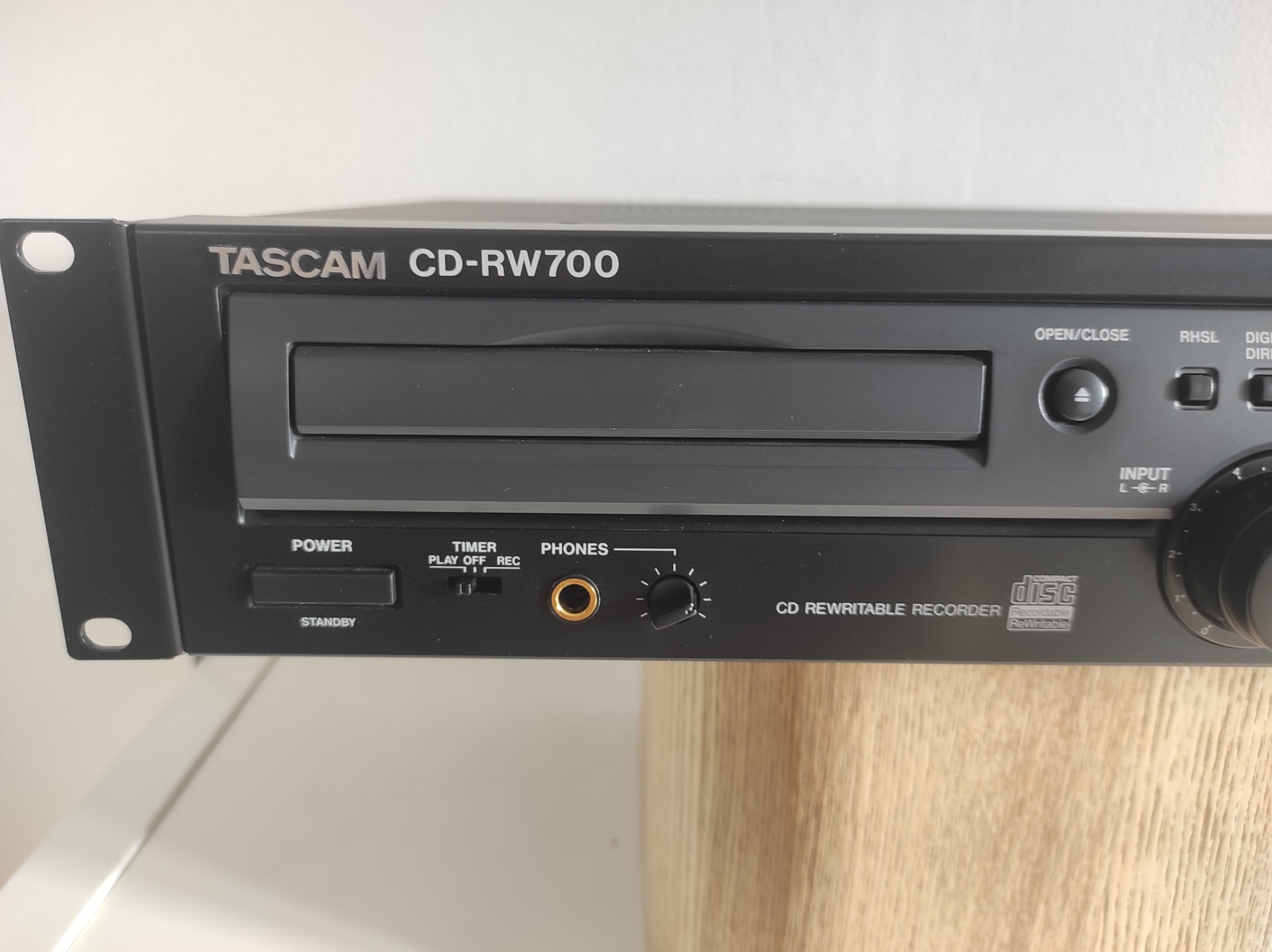 CD-RW700 - Tascam CD-RW700 - Audiofanzine