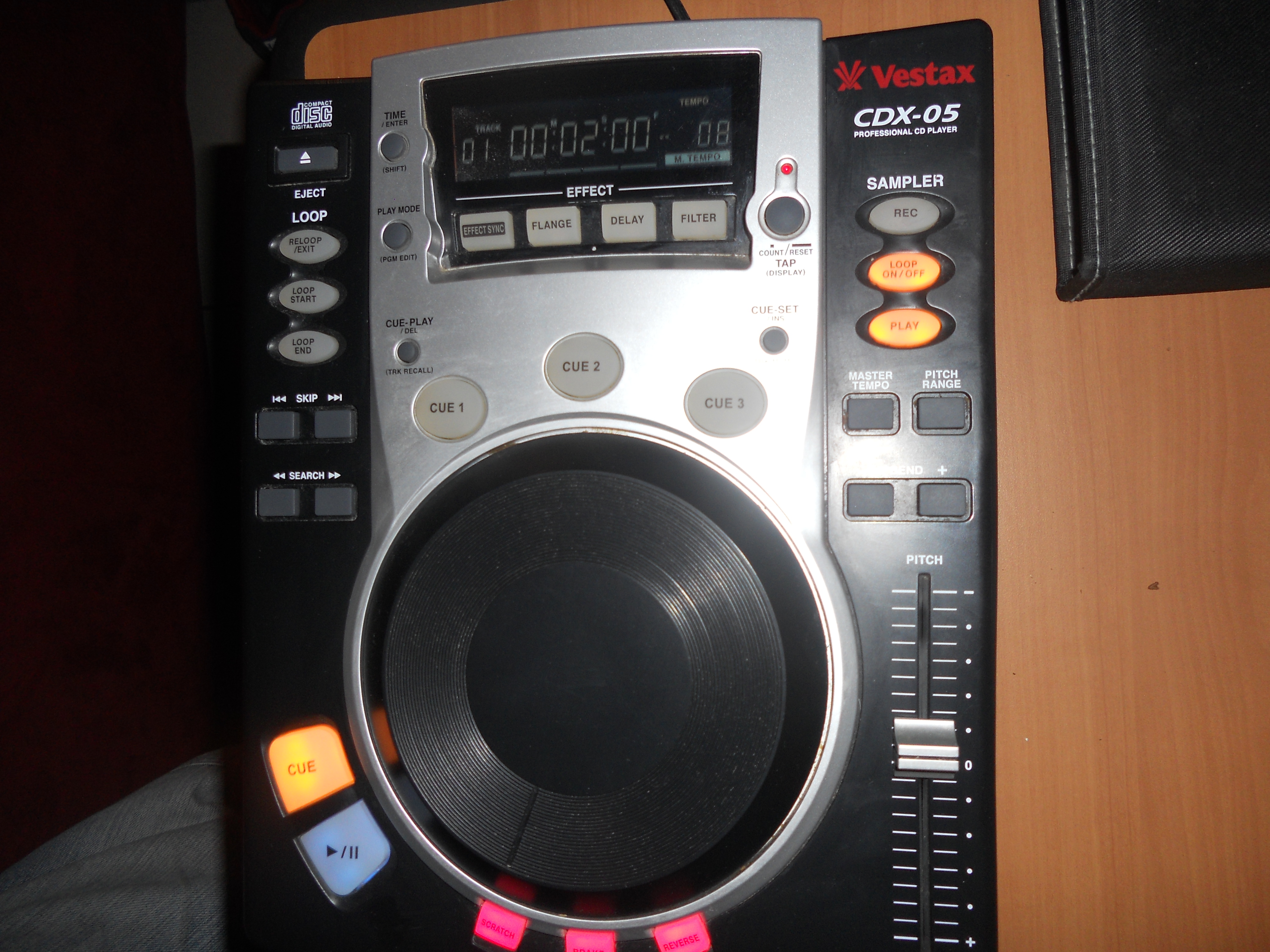 CDX-05 - Vestax CDX-05 - Audiofanzine