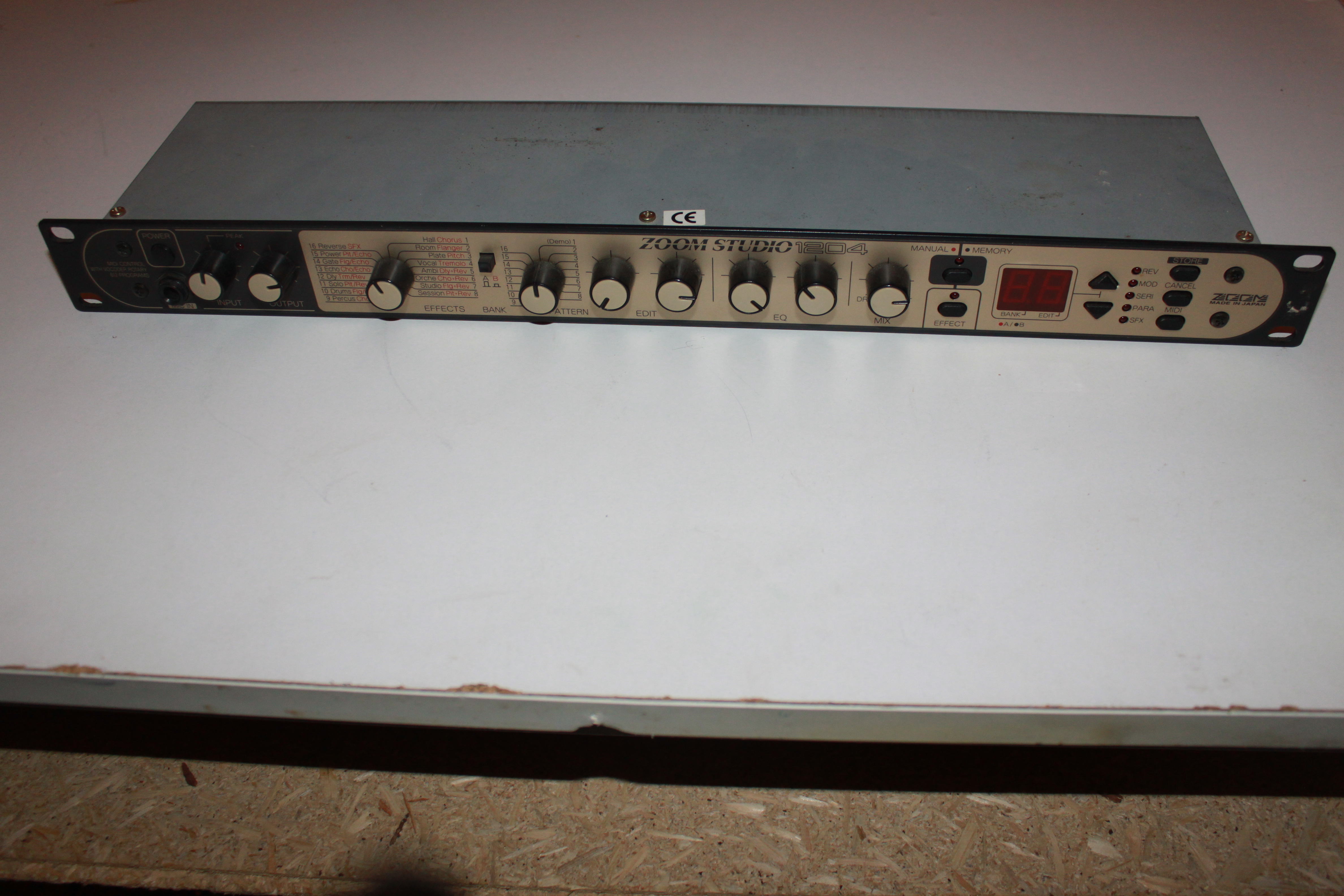 1204 - Zoom 1204 - Audiofanzine