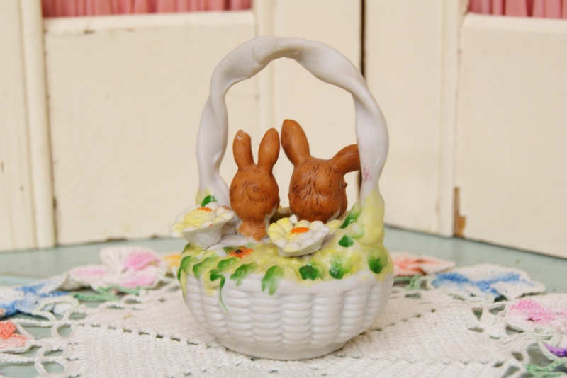 ☆ビンテージ バニーちゃん置物☆イースターバスケット - Merry Bee