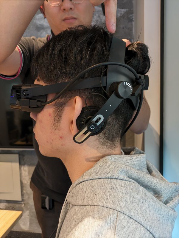 軽い、小さい、きれい。VRChat民も注目のVRヘッドセット『Bigscreen