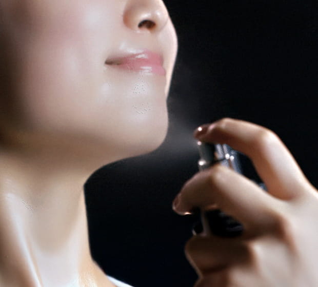 専用ミスト状美容液MetaLT SKIN | 高級美顔器なら高級全身美顔器MetaLT