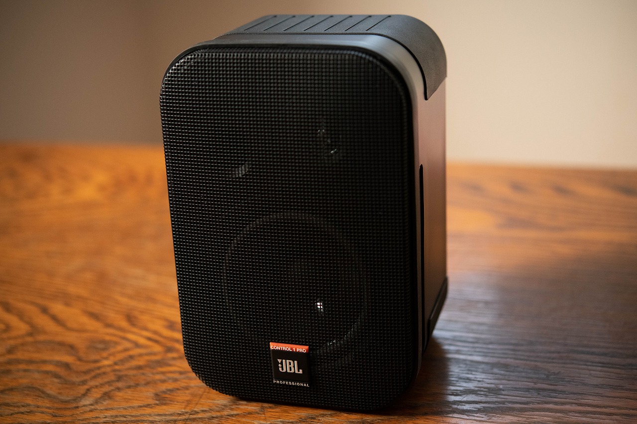 JBL Control 1 PROの重さを量ってみよう | あなたの趣味は何キロですか？