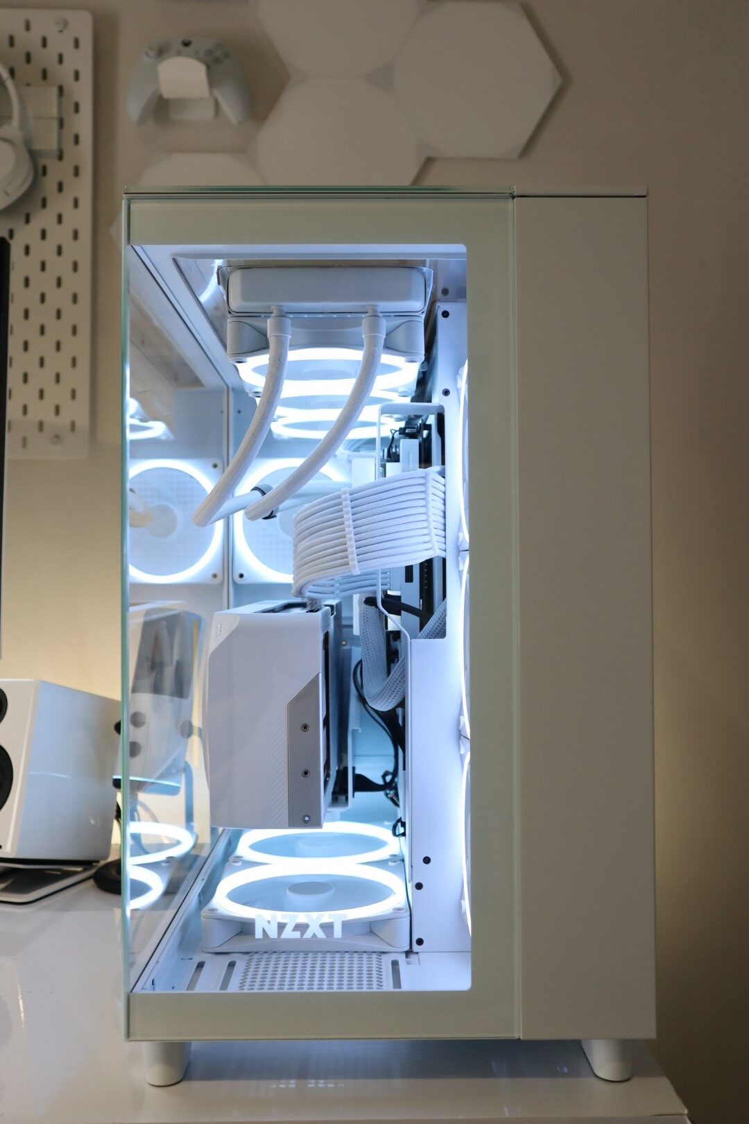 NZXT H9 Elite】をレビュー。PC内を魅せるなら必見のPCケース | めてろぐ