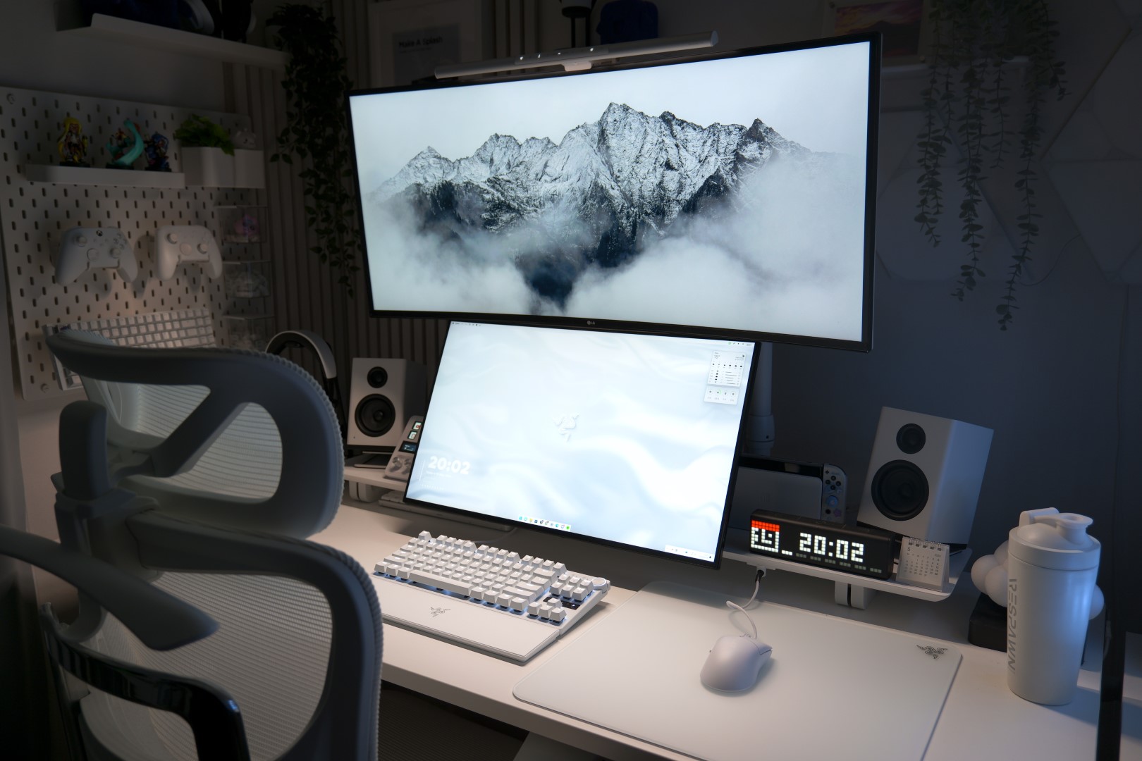 BenQ ScreenBar Pro (シルバー) モニターライト ScreenBar Pro | 製品