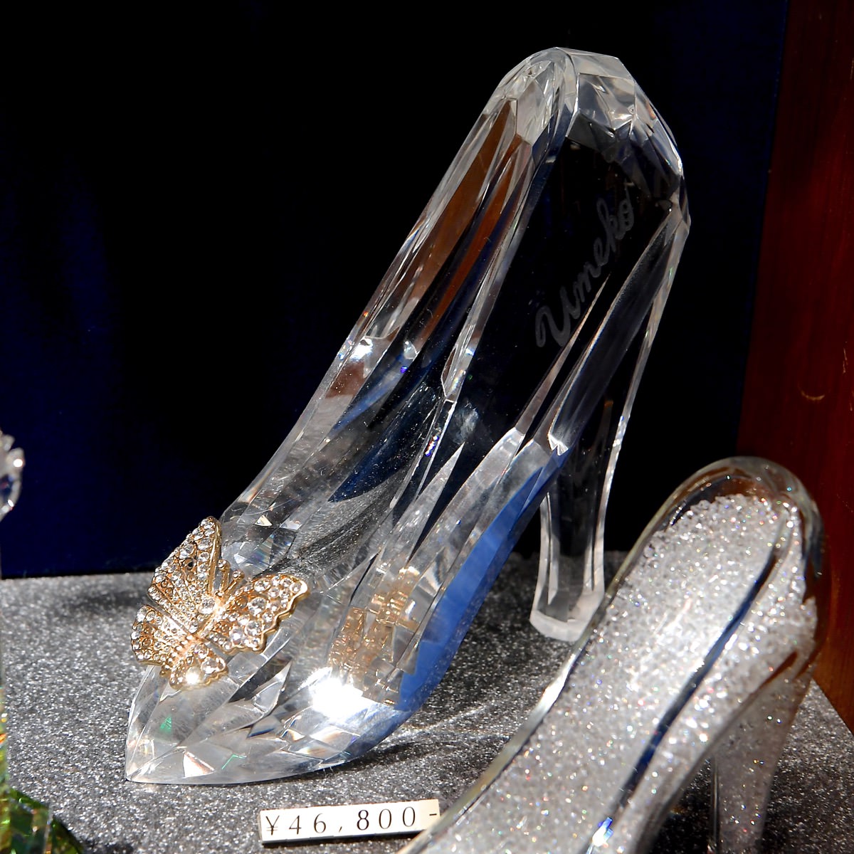 シンデレラのキーアイテム！東京ディズニーランド｢ガラスの靴｣グッズ -