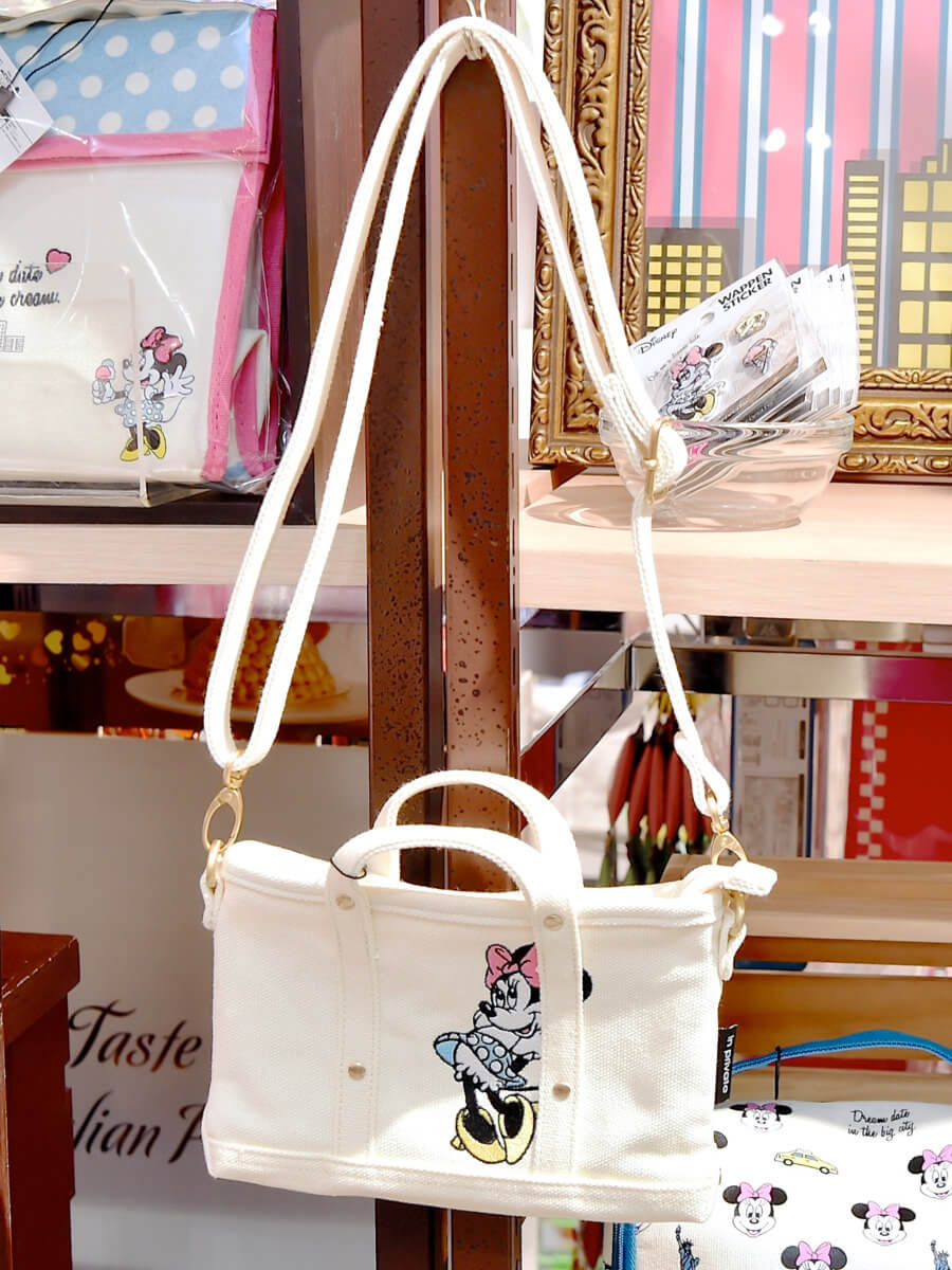 ニューヨークデートを楽しむミニー！PLAZA in private ミニーマウス