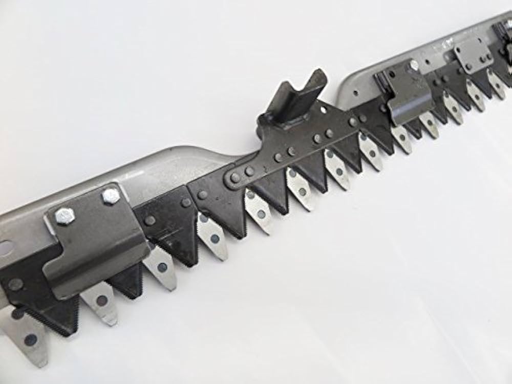 Amazon.co.jp: クボタ純正 コンバイン 刈刃 6条 WR698,WR6100用