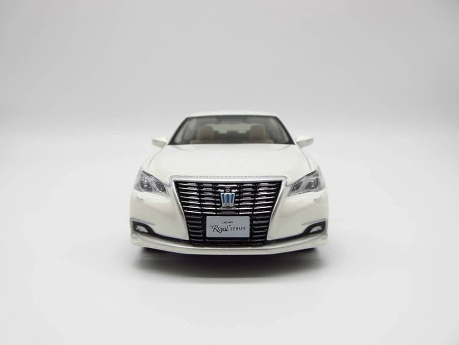 Amazon | 1/30 トヨタ クラウンロイヤル ロイヤルサルーン 210系 後期