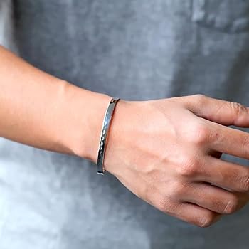 Amazon | [Binich] ビニッチ 槌目 平打ち バングル ブレスレット